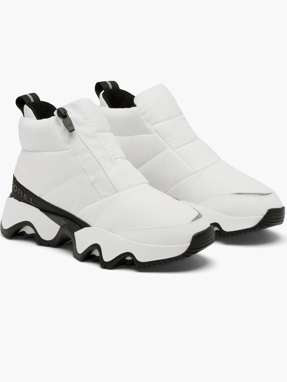 Sorel White Quilted Slip-On Winter Sport Boots with Black Accents